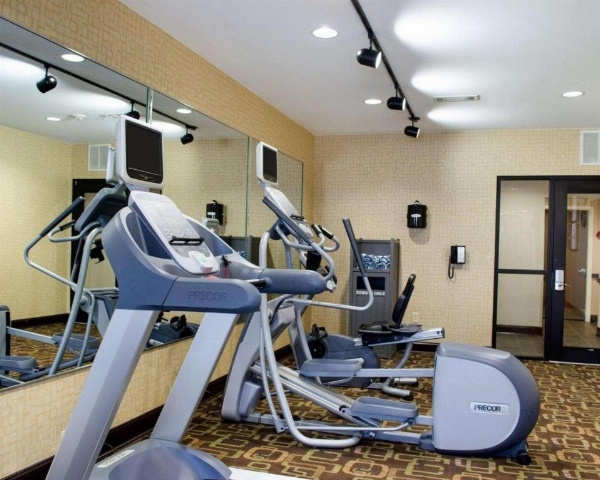 Comfort Suites Greenwood image 10
