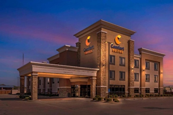 Comfort Suites Greenwood image 13