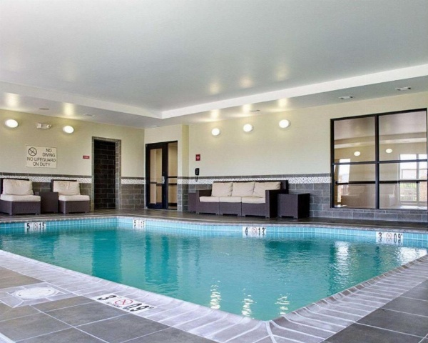 Comfort Suites Greenwood image 2