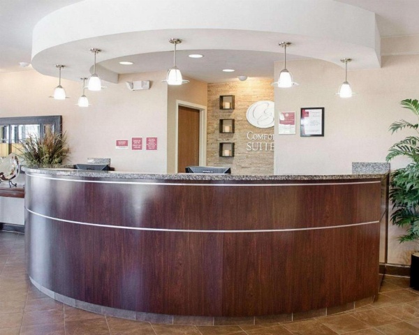 Comfort Suites Greenwood image 25